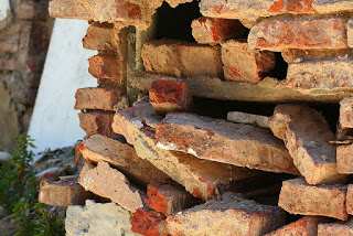 Crumbling Brick Wall by John Schneider - https://www.flickr.com/photos/85941395@N00/3171038821 Seen at the Recoleta Cemetery in Buenos Aires. - Attribution-NonCommercial-NoDerivs 2.0 Generic (CC BY-NC-ND 2.0) https://creativecommons.org/licenses/by-nc-nd/2.0/