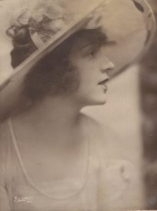 Photo of Donna Montran, circa 1910