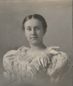 Photo of Frances Elizabeth Prindle Hinkley, 1897.