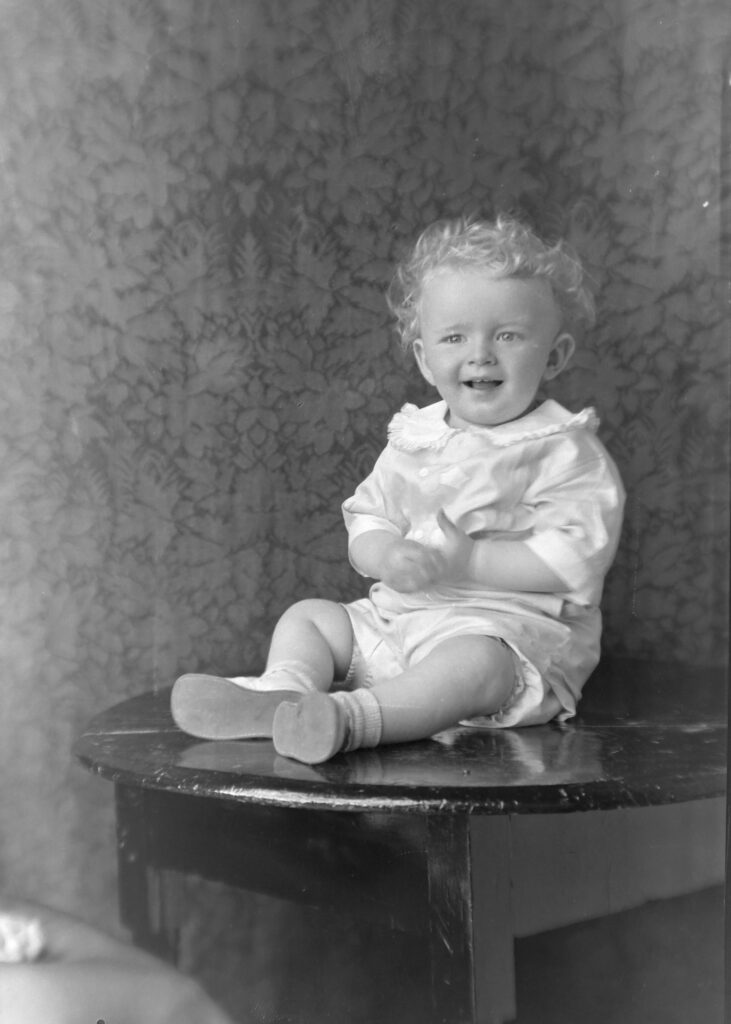 Photo of Robert Ralph Reynolds, circa 1934 (age 2)