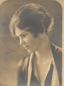 Photo of Hilda Libby Ives (late 1920s)