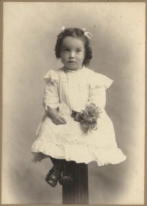 Photo of Katherine Evelyn Morse, April 1905 (age 2).