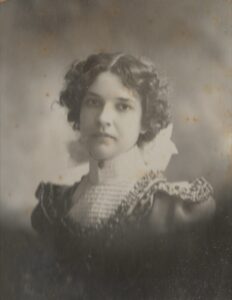 Photo of Alice Chapman, circa 1899.