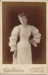 Photo of Hyla (Hilea?) Skillin c. 1910.