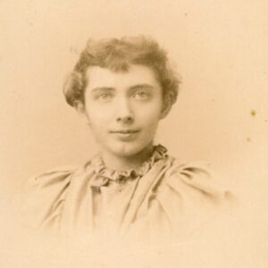 Photo of a young woman during hte 1890s.
