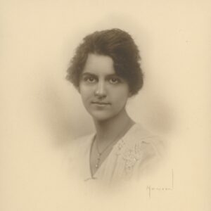 Photo of Bernice Young, 1918.