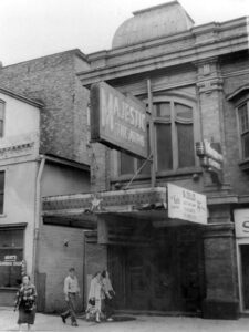 photo of the Majestic Theatre with its marquee.